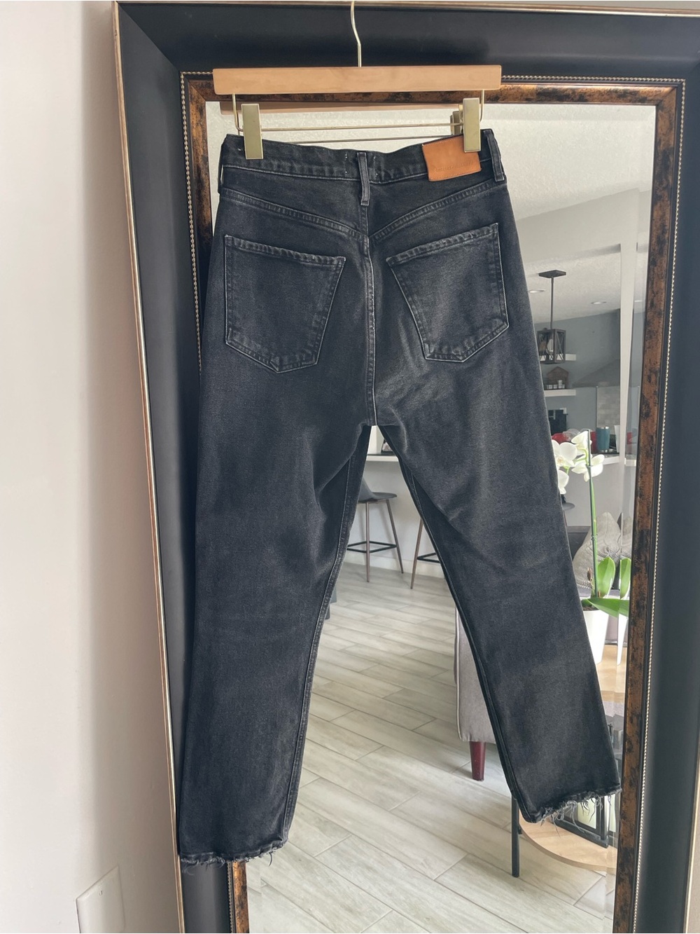Citizens of Humanity Jolene High Rise Straight Leg Black Jeans Raw Hem Size 27 - Picture 5 of 7